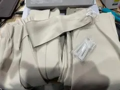 新品 未使用 遮光カーテン 幅100丈178 ベージュ 2枚セット