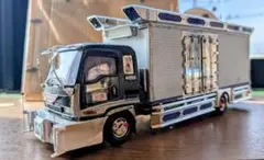 最終価格！！1/32 デコトラプラモデル完成品　フォアードのサムネイル