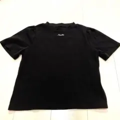 Tシャツ　黒　ワンポイント　無地
