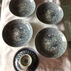 骨董　レトロ　大正浪漫　希少　図案　的を見上げるブチウサギ　手炙り　輪花皿 骨董 レトロ 大正浪漫 希少 図案 的を見上げるブチウサギ 手炙り 輪花
