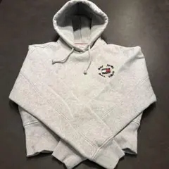 ■トミー ジーンズ グレー系ロゴ刺繍パーカー XS レディース