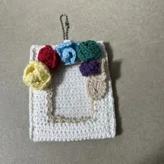 編み物　ハンドメイド　トレカケース　硬質ケース B8 花モチーフ