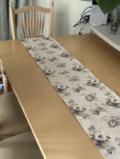 2025年最新】Laura Ashley テーブルセンターの人気アイテム - メルカリ