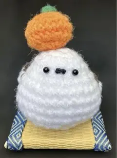 かわいい♪シマエナガの鏡餅風あみぐるみのサムネイル