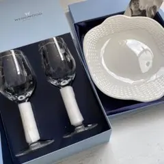 ウェッジウッドグラス６個ワイルドストロベリー 限定品【希少】 ウェッジウッド 廃盤品】ワイルドストロベリー ペアワイングラス