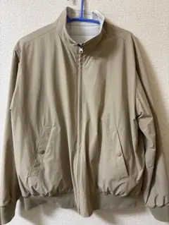 薄手　ベージュ ジップアップジャケット