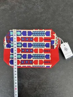 【新品】ロクシタン　ポーチ　柄物　赤　小物入れ