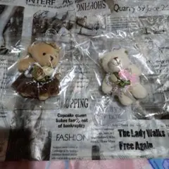 クマのドレスぬいぐるみキーホルダー付き2体セット