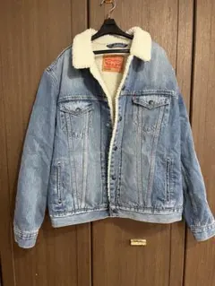Levi's ボア襟付きデニムジャケット