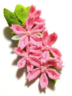 ヘアアクセサリー　桜　クリップ