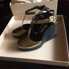 美品ＰＲＡＤＡ サンダル 35.5