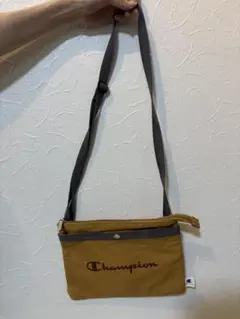 Champion サコッシュ ショルダーバッグ ブラウンのサムネイル