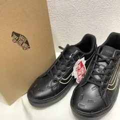 ゴールド スニーカー