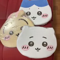 新品　ちいかわ　低反発クッション　ハチワレ　ウサギ