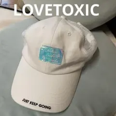 LOVETOXIC 子供用　ホワイト　白　キャップ　帽子 フリーサイズのサムネイル