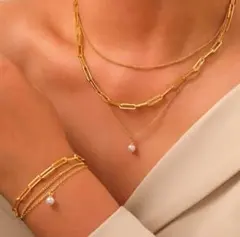 サージカルステンレス 【２セット】3連チェーン パール ネックレスとブレスレット