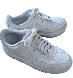 NIKE ナイキコートビジョン　白　スニーカー