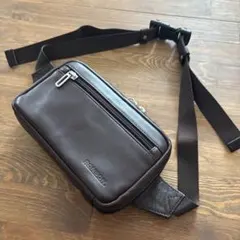 極美品 BOSS スモールショルダーバッグ／レポーターバッグ 