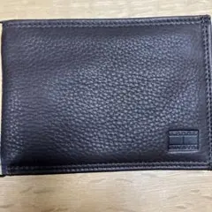 TOMMY HILFIGER ブラウンレザー折り財布