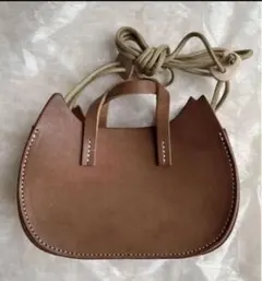 桜耳猫　新品　ショルダーバッグ　兼ハンドバッグ　ポシェット　日本製　牛革　地域猫