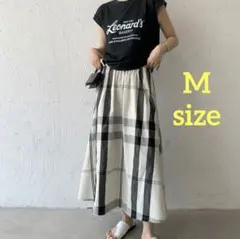 フレアスカート 大柄チェック Aライン 白 ロングスカート マキシ丈 体型カバーのサムネイル