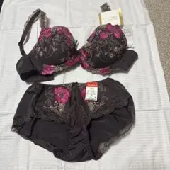 Item thumbnail for item e53a8ba0-5037-4fa5-b6ee-eaaf087b9591