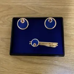カフスボタンとタイバーセット
