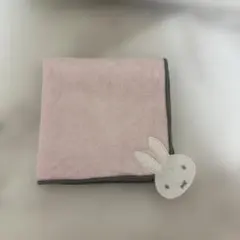 ミッフィーデザイン タオルハンカチ 薄いピンク