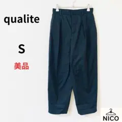 美品 カリテ qualite テーパードパンツ ネイビー S スラックス