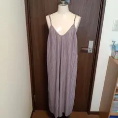 新品RELACHEプリーツキャミワンピース ロング丈 くすみパープル♡サイズLのサムネイル