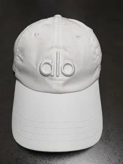 alo yoga キャップ　ホワイト