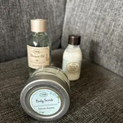 SABON ボディスクラブ・シルキーボディミルク・シャワーオイルセット