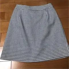デビュードフィオレ☆千鳥チェックタイトスカート　36サイズ
