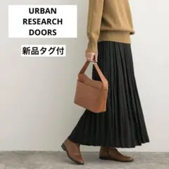 新品タグ付 アーバンリサーチドアーズ ランダムプリーツスカート ブラック