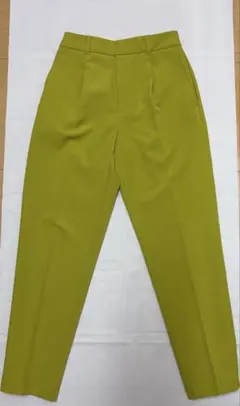 美品 GU ライムグリーン スラックス Sサイズ