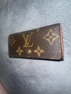 Item thumbnail for item 23d63bc8-8de2-4865-b5e2-3c219a652c23