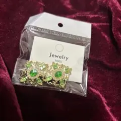 アンティーク調 グリーンストーン ピアス ゴールド ビジュー ヴィンテージ調上品