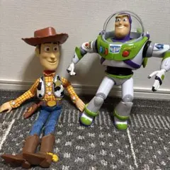 TOY STORY 色鉛筆 50色セット ウッディー バズ トーキングフィギュア