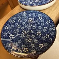 梅柄 藍色 陶磁器 皿 2枚セットのサムネイル