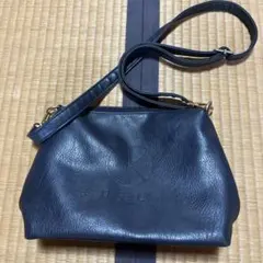 美品　D. KELLY ショルダーバッグ ネイビーのサムネイル