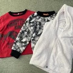 恐竜と星柄の長袖カットソー 120 トレーナーまとめ売り
