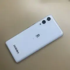 Rakuten hand P710 64GB SIMフリー　割れなし　美品のサムネイル