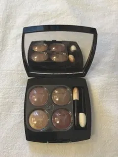 シャネル　レキャトルオンブル　58 アンタンシテ　アイシャドウ