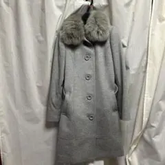 組曲　ファー付きグレー コート