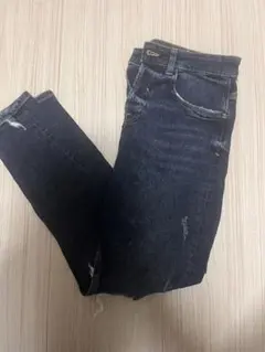 ZARA ダメージ加工スキニージーンズ EUR 40