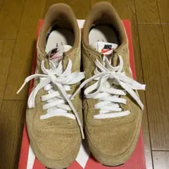 NIKE インターナショナリスト スウェード　ベージュ