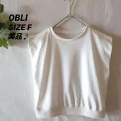 【美品】OBLI カットソー フレンチスリーブ ショート丈のサムネイル