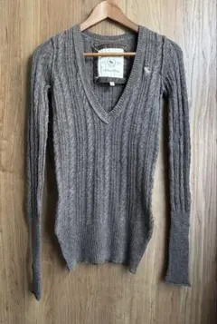 Abercrombie & Fitch　ニット　セーター　Vネック　ブラウン　S