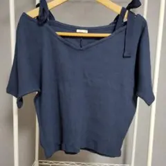 GU　ネイビーリブ編みオフショルダー トップス Мサイズ