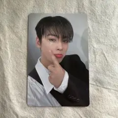 ASTRO ウヌ トレカ